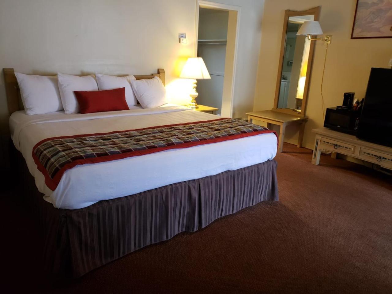 Kachina Lodge Resort And Meeting Center Taos Bagian luar foto