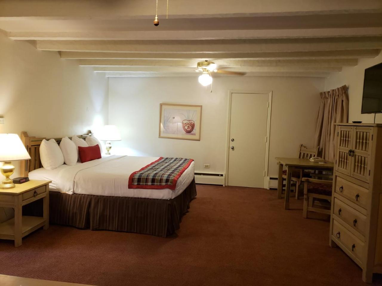 Kachina Lodge Resort And Meeting Center Taos Bagian luar foto