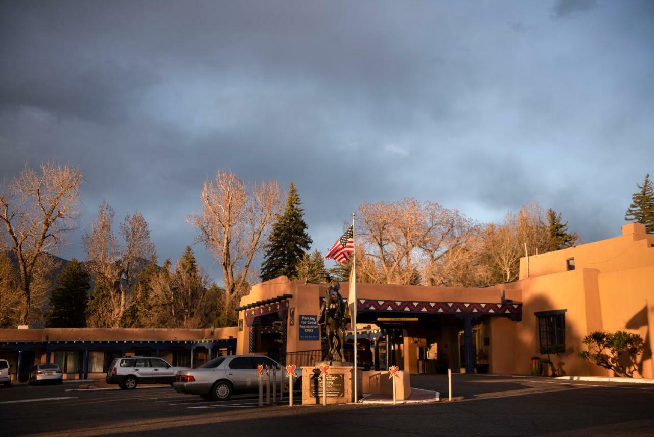 Kachina Lodge Resort And Meeting Center Taos Bagian luar foto