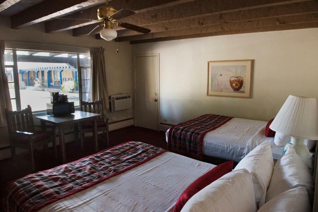 Kachina Lodge Resort And Meeting Center Taos Bagian luar foto
