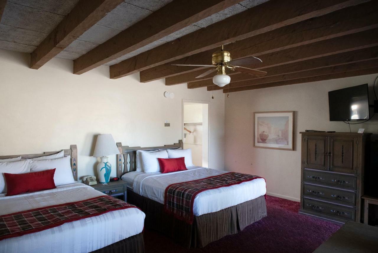 Kachina Lodge Resort And Meeting Center Taos Bagian luar foto